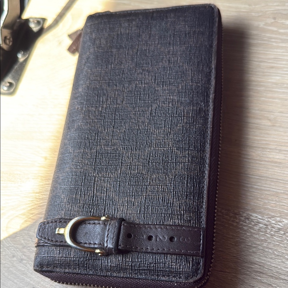 Gucci Brown Leather Wallet